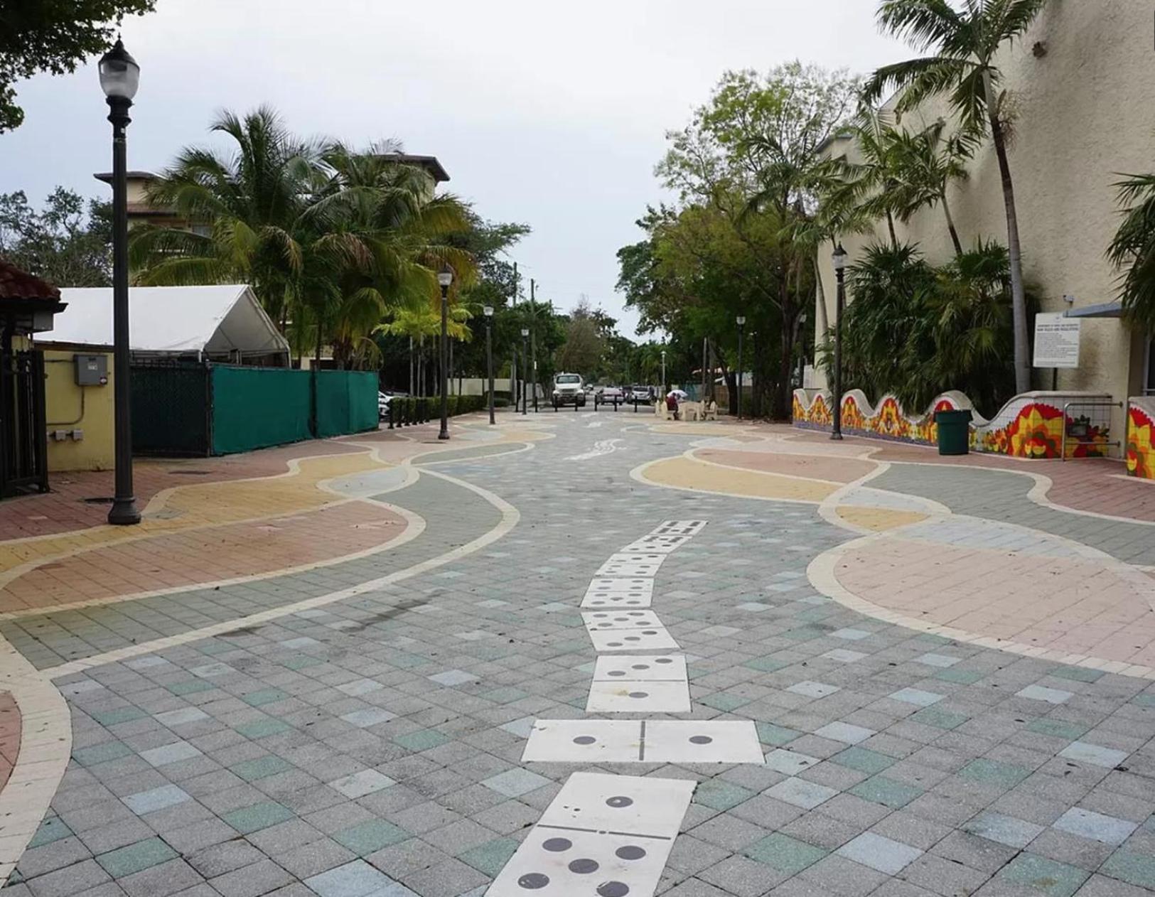 B3 Value On Private Bedroom With Private Bathroom In Little Havana, Homestay